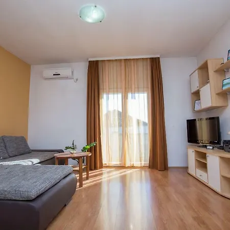 & Tea بيت ضيافة 3*